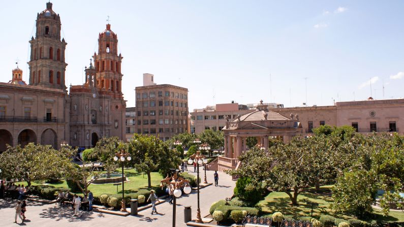 <strong>Plaza de Armas:</strong> San Luis's main square is a great place to begin your walking tour of the historic city center.
