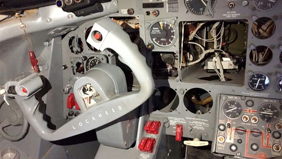 <strong>Cockpit:</strong> Elvis might have been famous for his thrust, but without an engine, this plane is unlikely to ever get off the ground. 