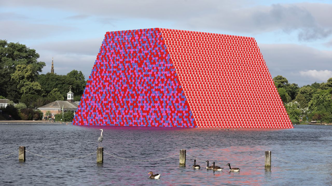 Artist Christo unveils his first UK outdoor work, a 20m high installation on Serpentine Lake, with accompanying exhibition at The Serpentine Gallery.