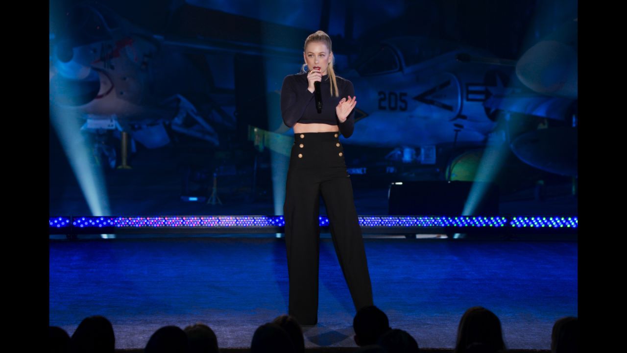 New mom Iliza Shlesinger, here in her Netflix special "Elder Millennial," says she'll be returning to the standup stage in February.
