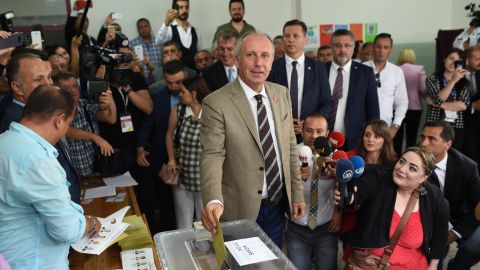 Candidate Muharrem Ince votes in the northwestern city of Yalova on Sunday.