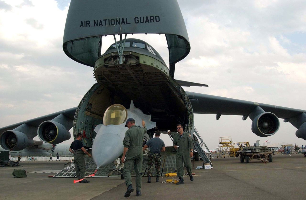 Can the C-5 carry an F-16 Fighting Falcon fighter jet? Yep.