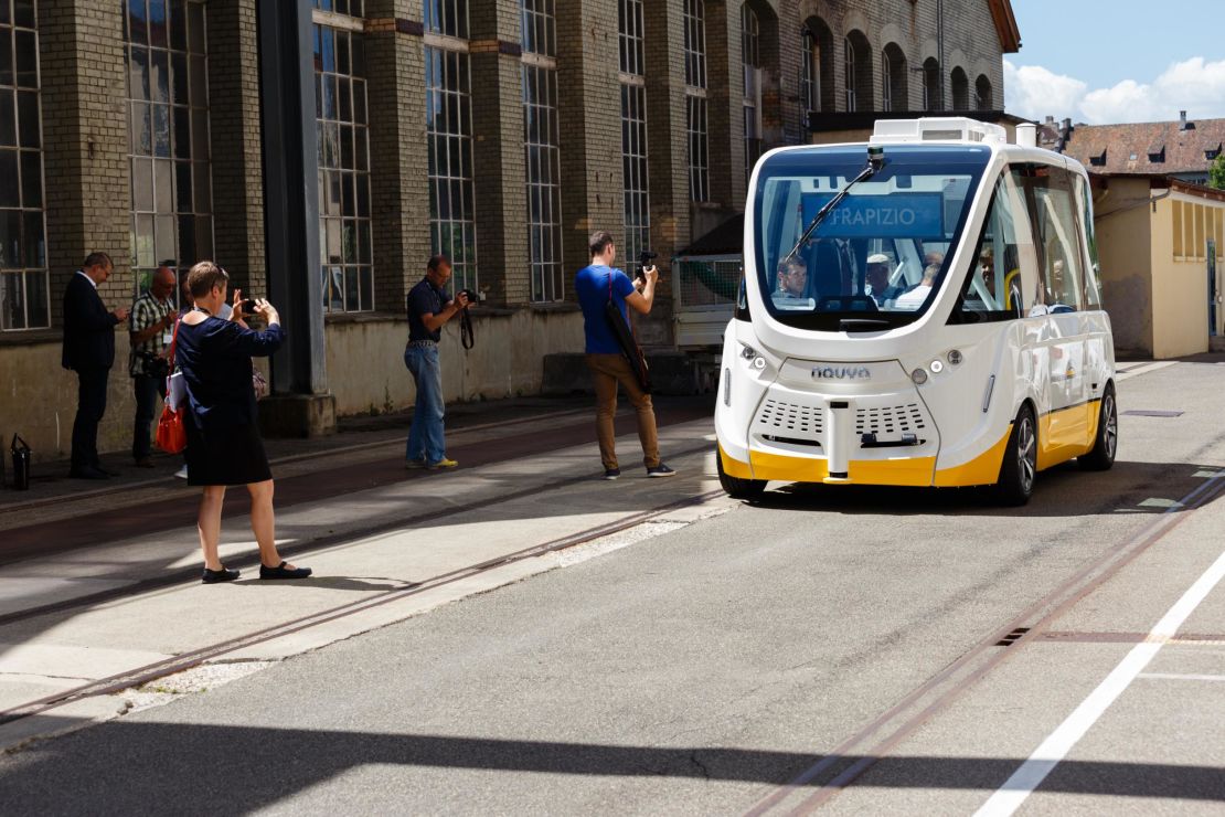 trapizio self driving bus trapeze