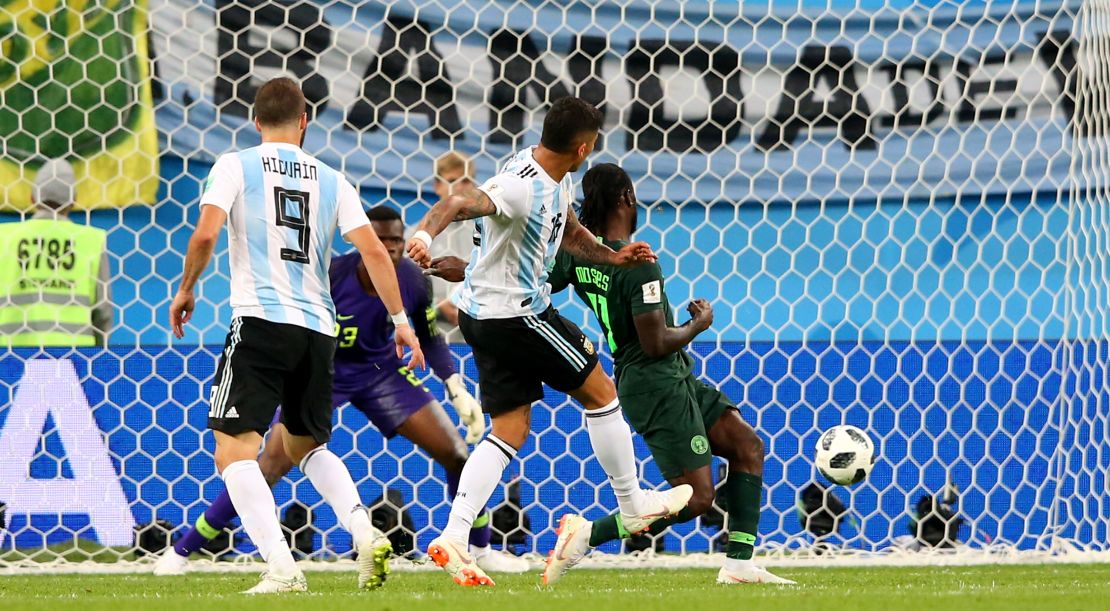 Marcos Rojo scores the winner for Argentina 