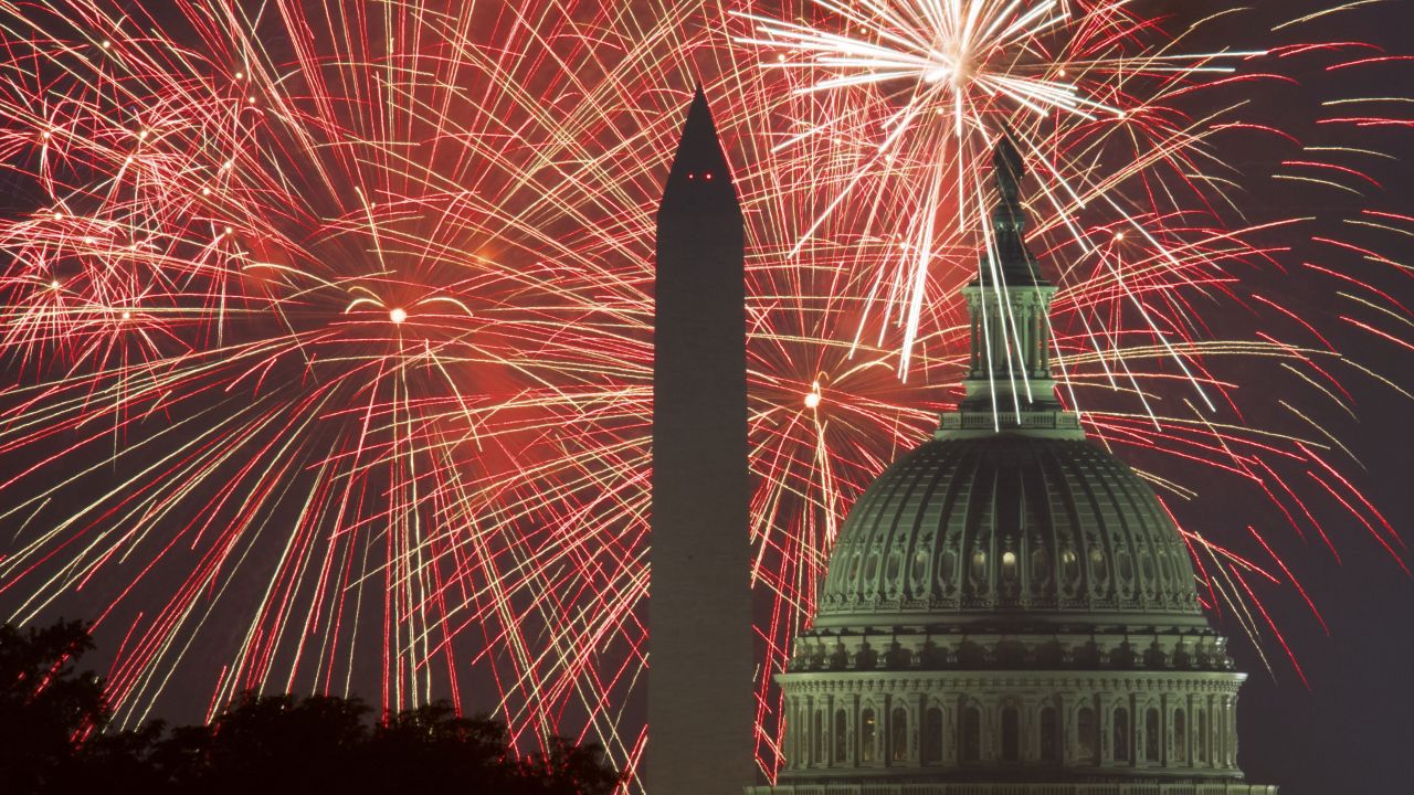 <strong>Washington, D.C.:</strong> Fireworks explode over the National Mall in the nation's capital.