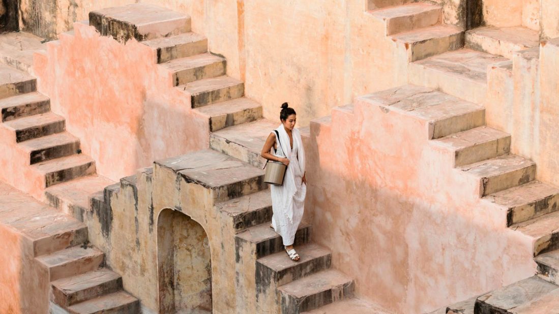 <strong>Colorful Rajasthan</strong>: "Visit Hawa Mahal in the early morning, around sunrise or before 7 a.m. -- that's the best time to get a better photo," says Rajasthani tour guide Dilip Singh Tanwar. 