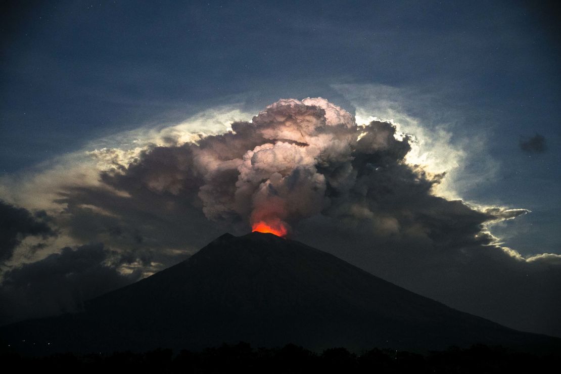 Mount Agung's eruption led to more than 300 flights being canceled. 