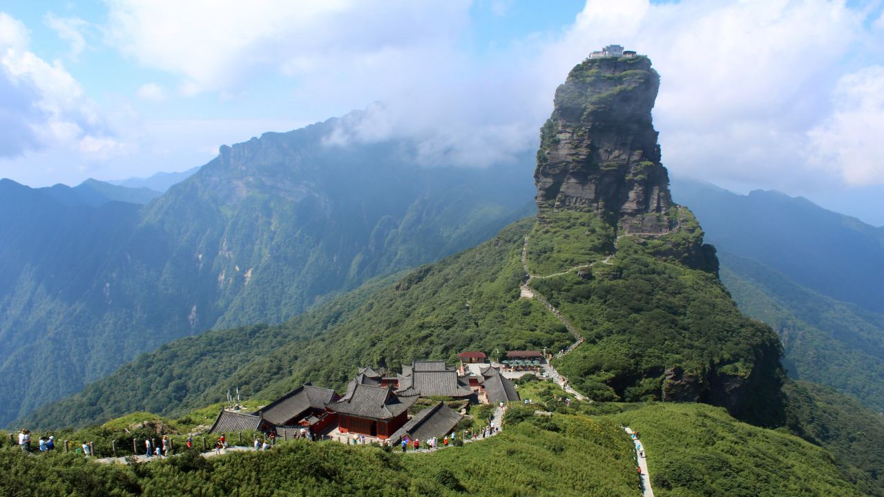<strong>Fanjingshan mountain (China):</strong> Another incredible mountain on the agenda is this awe-inspiring peak in the Wuling Mountain range, known for its mid-subtropical atmosphere. 