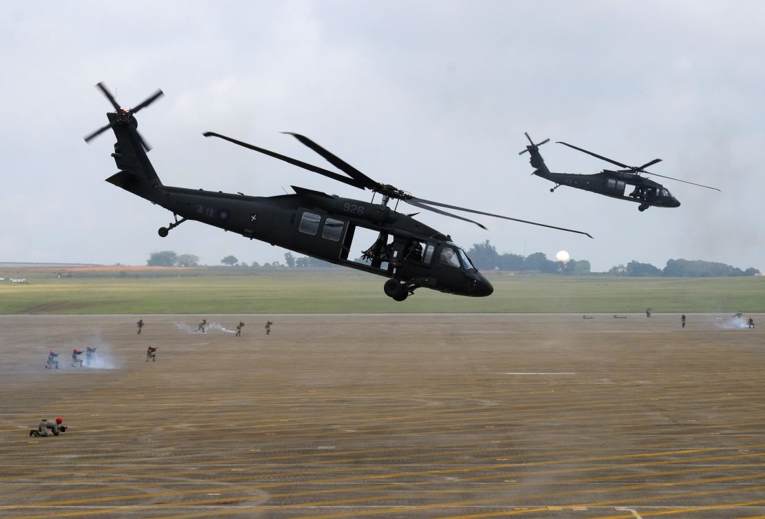 UH-60 Black Hawk helicopters take part in Taiwan drills  simulating Chinese attacks in June 2018.