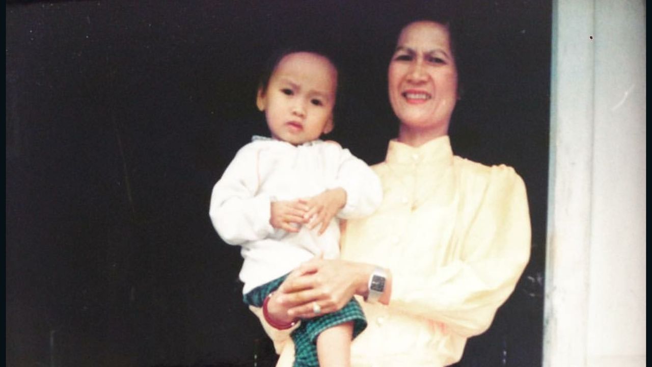 Diep Tran and her mother