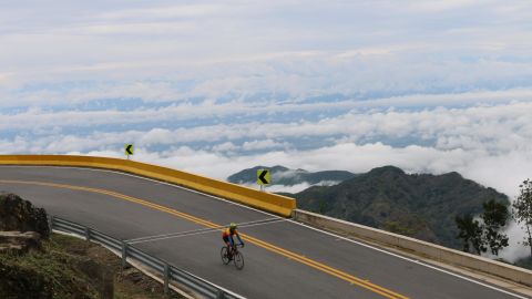 Hernan Acevedo of Pure! Colombia cycles towards Cambao from Bogotá (Photo Nick Busca).