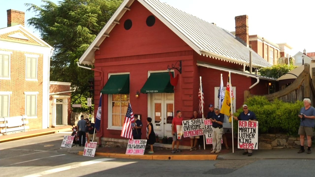 red hen protest 01