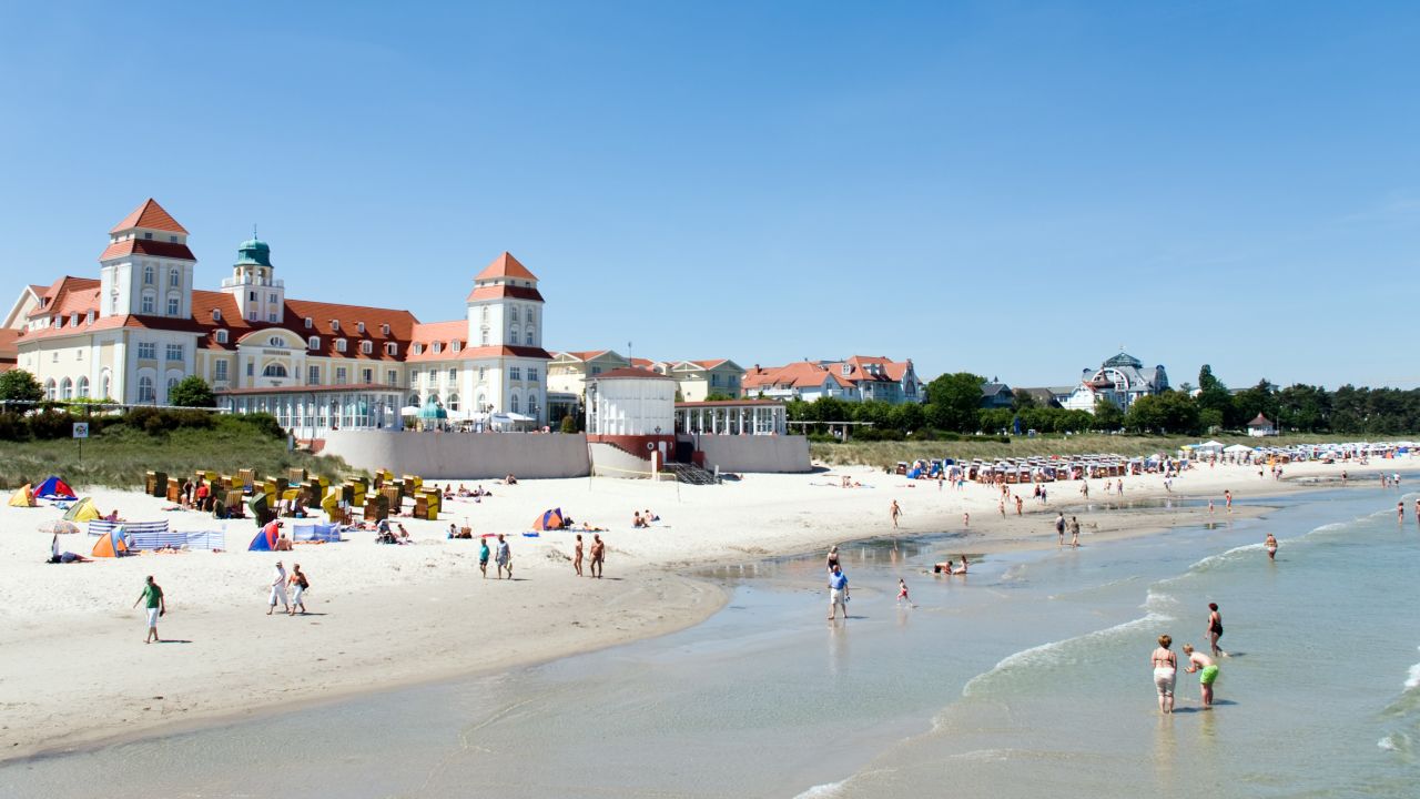 Binz is the most beautiful beach in the island of Rügen.