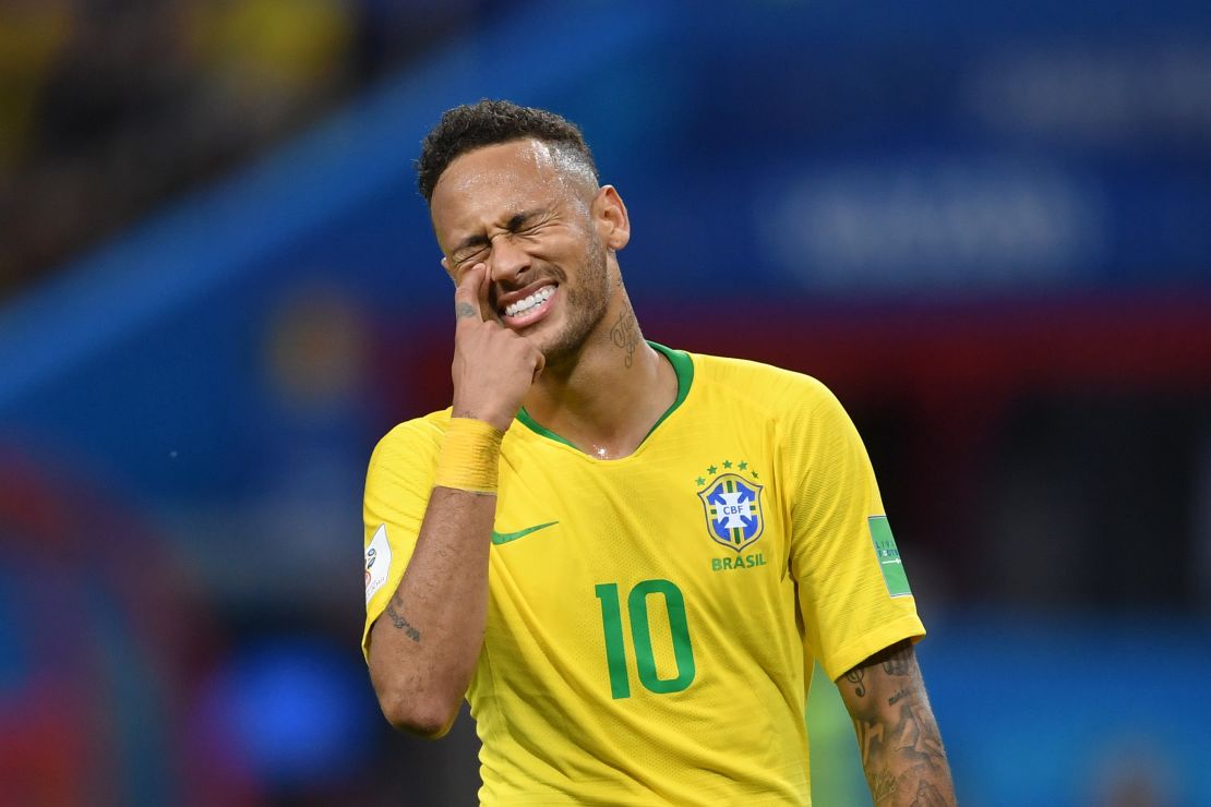 B/R Football on X: Neymar showed off his new look at a fashion