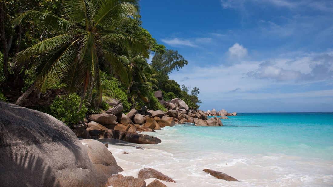 <strong>Anse Georgette:</strong> Situated on the grounds of Constance Lemuria Resort, this beach is open to visitors provided they arrange access through the five-star resort.
