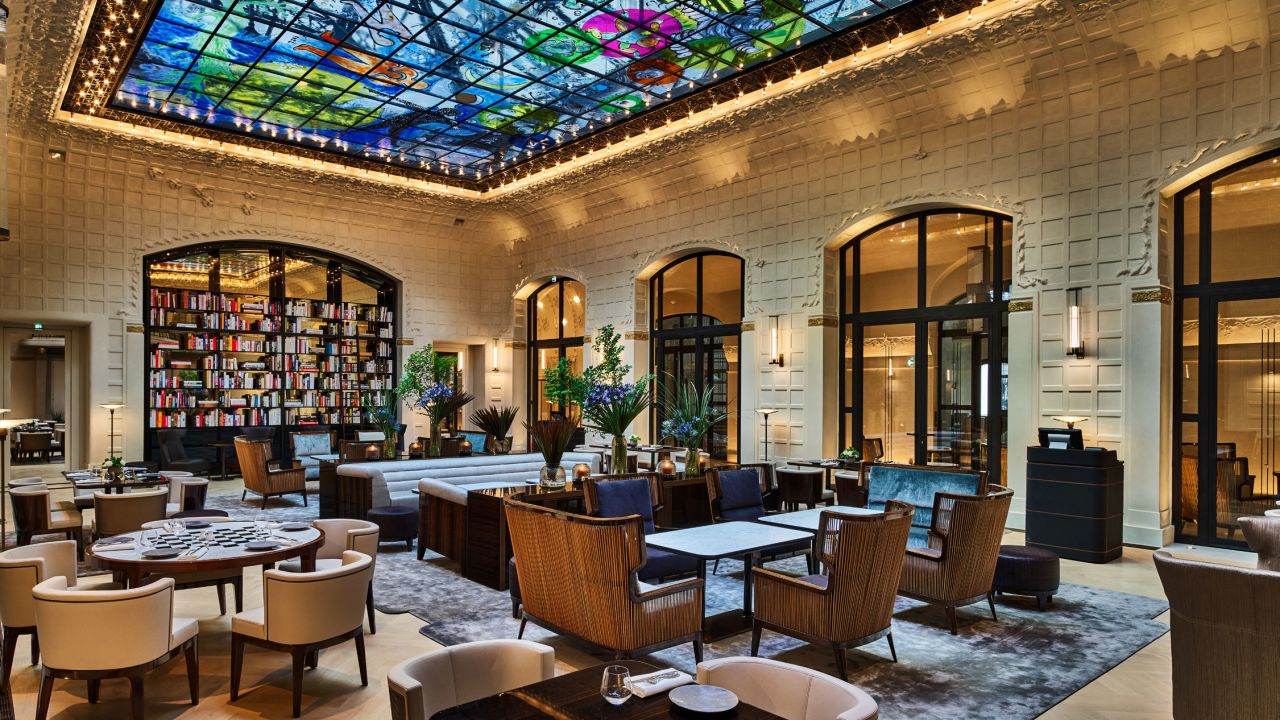 <strong>Cultural hotspot:</strong> Post-war, the hotel gradually recovered its reputation and cultural icons including Pablo Picasso frequented its bars and dining halls.