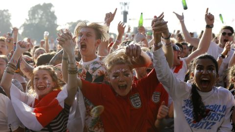 A huge screen and fan park had been set up in Hyde Park, central Lonon.