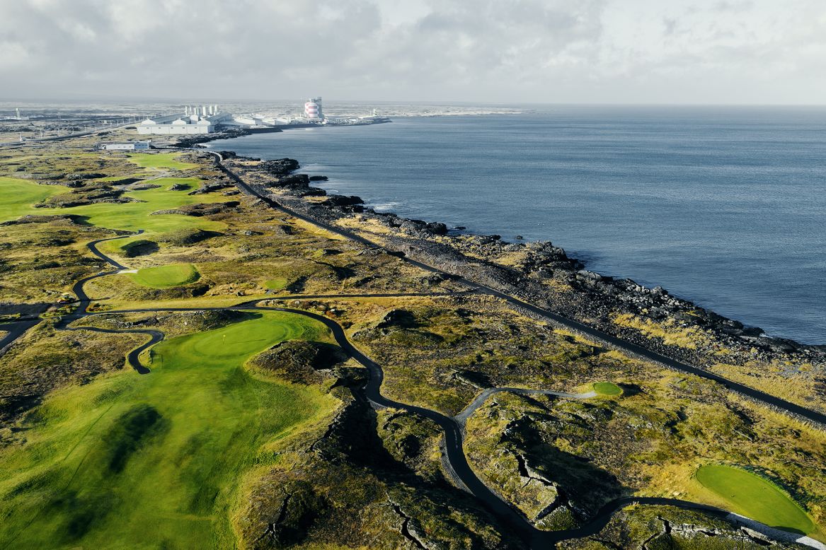 The front nine holes are some of the most challenging with the course located in a lava field. The back nine is located on former farmland on the Hvaleyri peninsula.