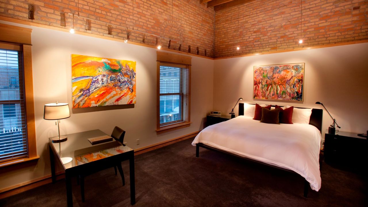 <strong>Hotel Donaldson:</strong> Known locally as "HoDo," this boutique property has art from local artists in each of its 17 suites.