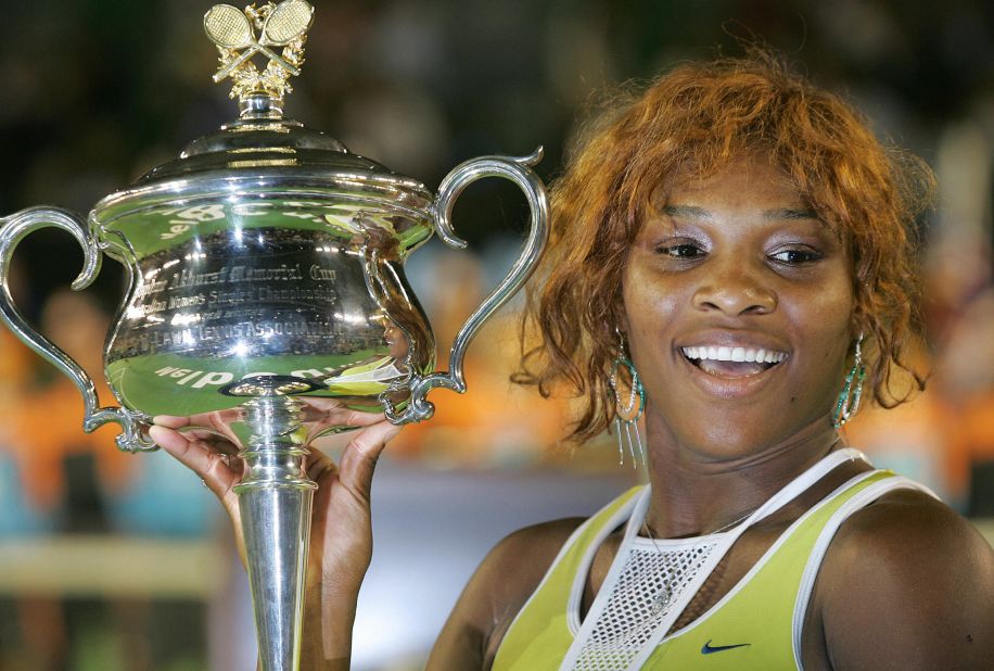 A second Australian Open title for Serena and a seventh grand slam after a 2-6 6-3 6-0 victory over compatriot Lindsay Davenport in the 2005 Melbourne final. 