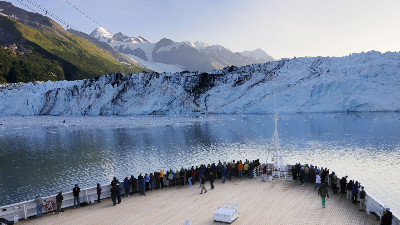 <strong>1. Glacier Bay, Alaska:</strong> Cruisers can't actually visit this year's number one spot by foot, but Glacier's Bay spectacular natural scenery is compensation enough. 
