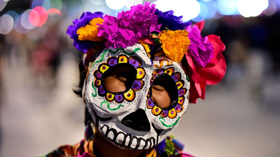 <strong>October in Mexico City:</strong> Mexicans get ready to celebrate the Day of the Dead highlighting the character of La Catrina, which was created by cartoonist Jose Guadalupe Posada.