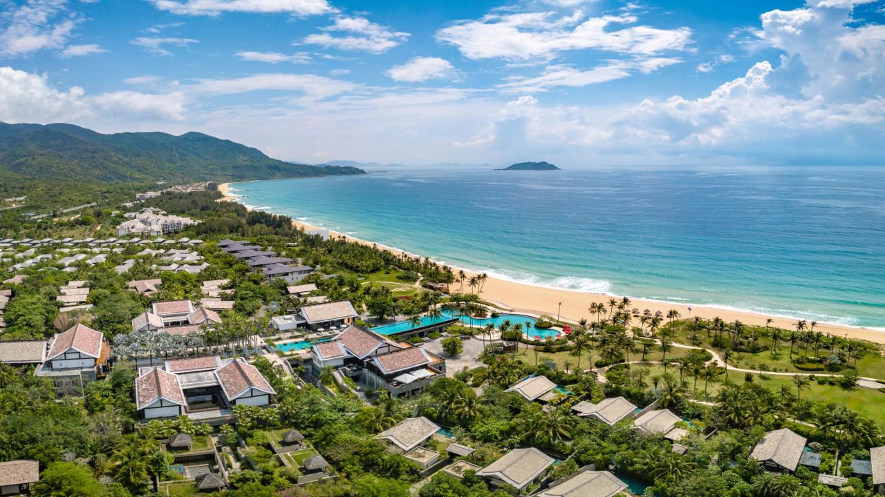 <strong>February in Hainan, China:</strong> This island's lovely coastline is why Hainan is sometimes called "the Hawaii of China."