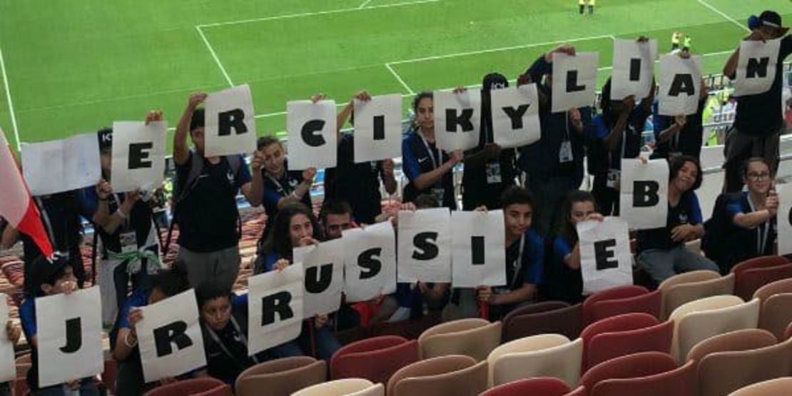 The pupils from school Jean Renoir in Russia. They went to watch France vs. Denmark and Morocco vs. Portugal.