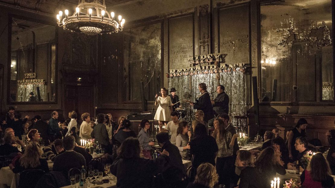 Cl?rchens Ballhaus epitomizes old-school Berlin glamour.