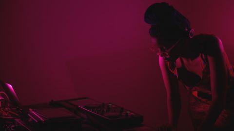 Indian 20yers Gril Pusssy - The feminist DJs in Uganda taking back the night | CNN