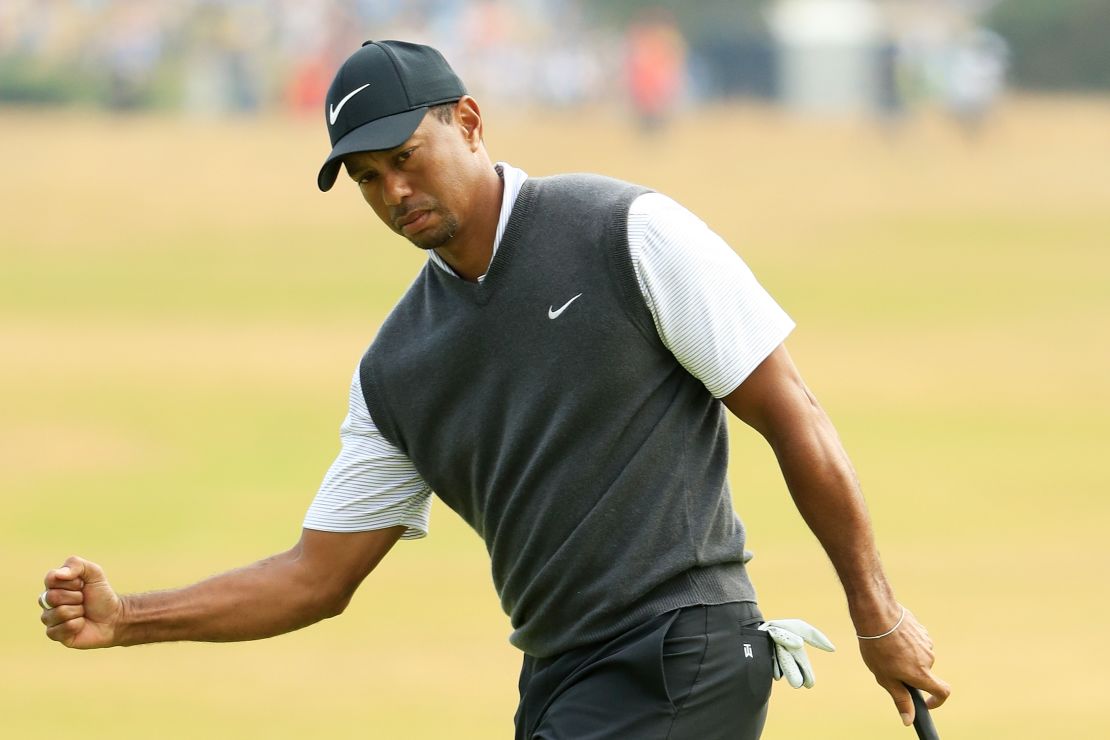 Tiger Woods put himself in contention for a 15th major title Sunday.