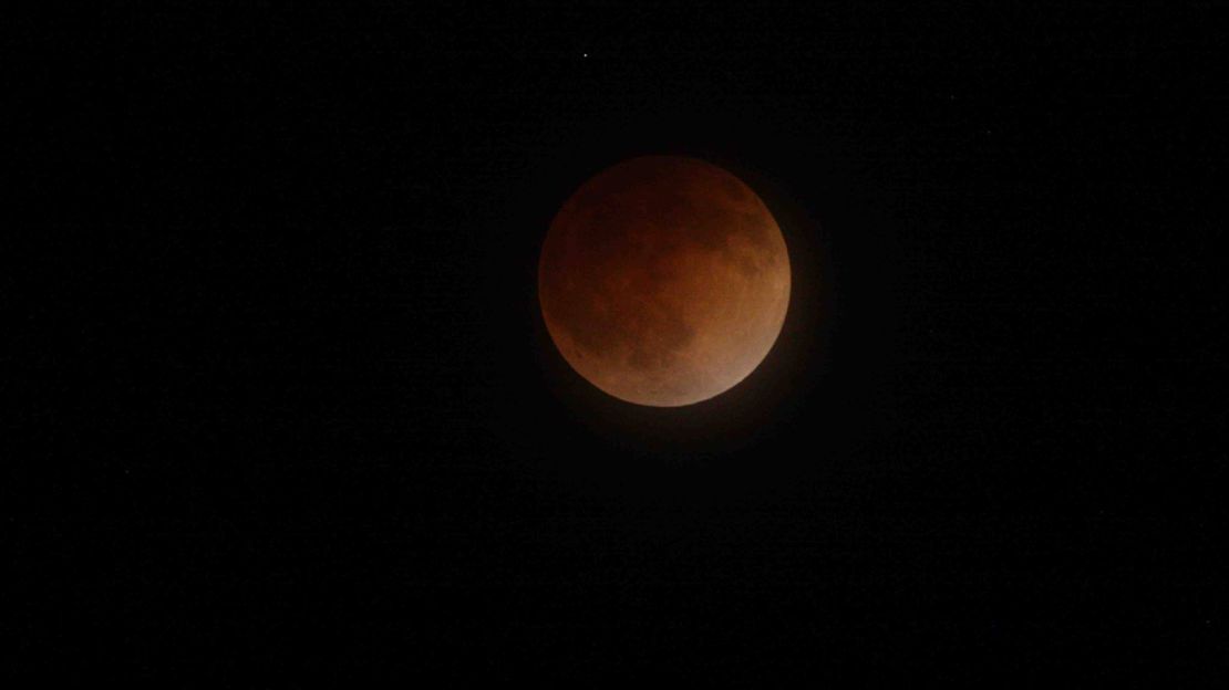 The total lunar eclipse blood moon of April 2014.
