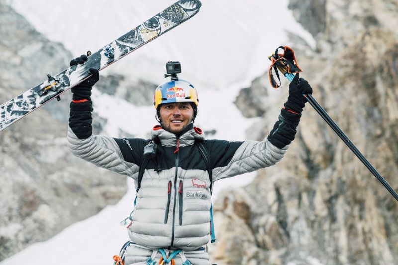 The world's first ski descent of K2 | CNN