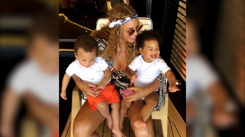 In June 2017 the singer and husband rapper Jay-Z w<a href="index.php?page=&url=https%3A%2F%2Fwww.cnn.com%2F2017%2F06%2F18%2Fentertainment%2Fbeyonce-babies%2Findex.html" target="_blank">elcomed twins Rumi and Sir Carter. </a>She's <a href="index.php?page=&url=https%3A%2F%2Fwww.cnn.com%2Fvideos%2Fcnnmoney%2F2018%2F07%2F26%2Fbeyonce-twins-photo-instagram-vo-vpx.hln" target="_blank">seen here with the toddlers</a> in July 2018. 