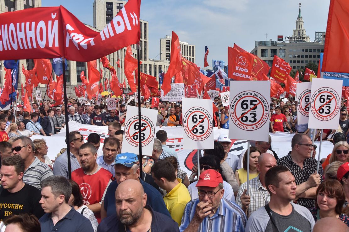 Muscovites rally in July 2018 against a Russian government proposal to raise the retirement ages for men and women.
