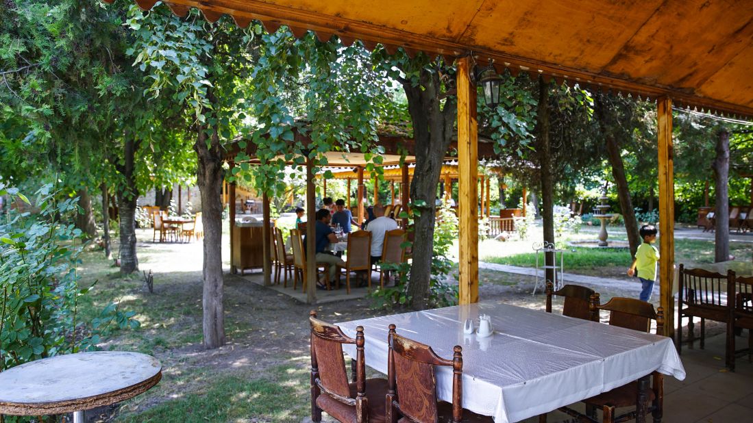 <strong>Garden restaurant:</strong> You don't have to stay at the hotel to visit the caravanserai. The courtyard is open to tourists between noon and 7 p.m. and there's a public restaurant too. 