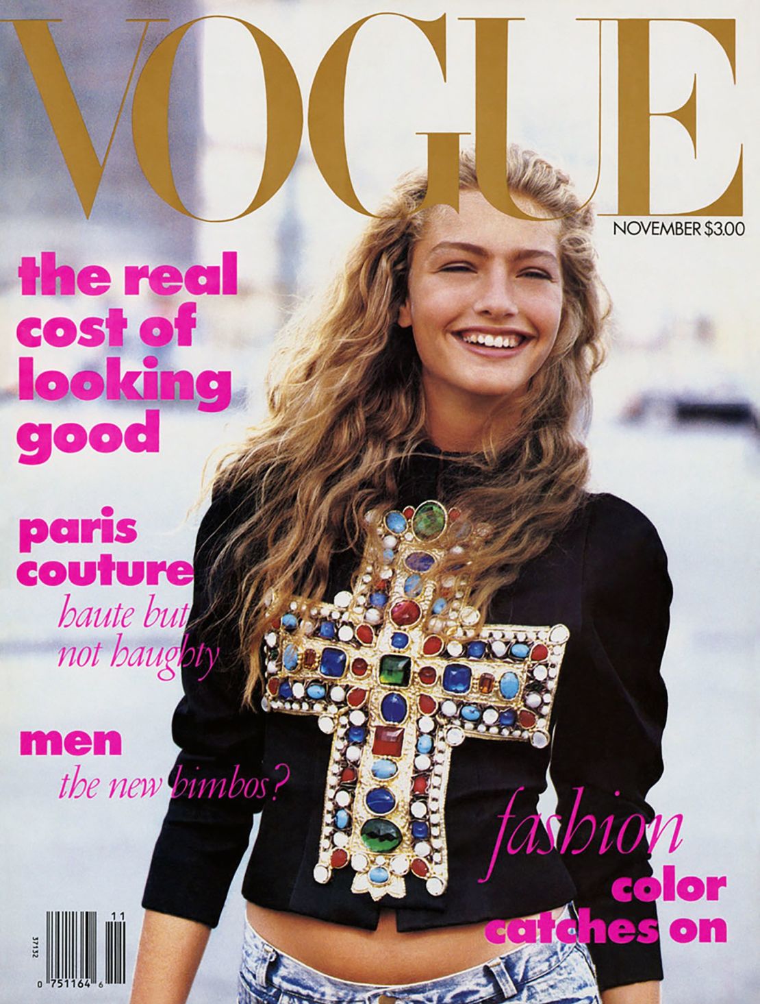 Bercu appeared on the cover in stonewashed Guess jeans, and was photographed by Peter Lindbergh.