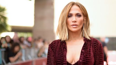 Jennifer Lopez  to receive the MTV's Video Vanguard Award