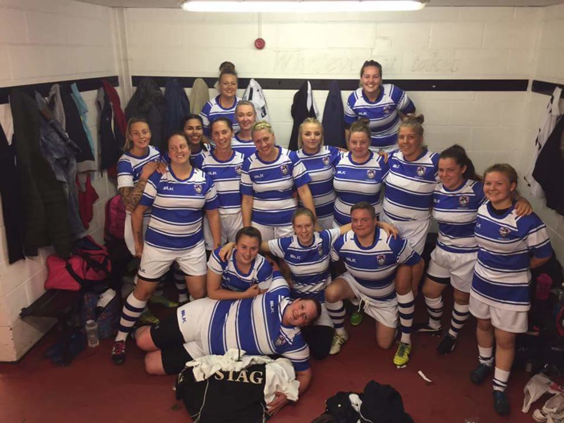 Smith (front row, right) with Rotherham Ladies teammates.