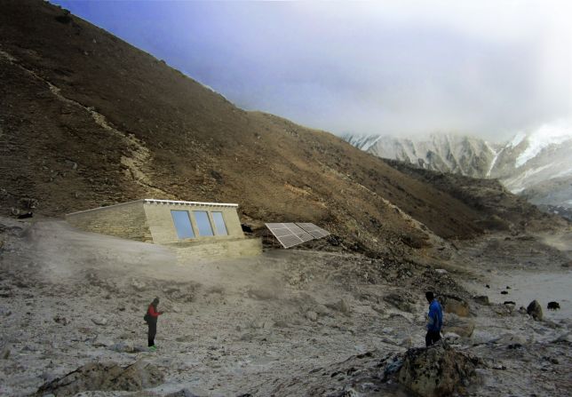To address the issue, Porter began working on a biogas digester that can operate in Everest's harsh climate.