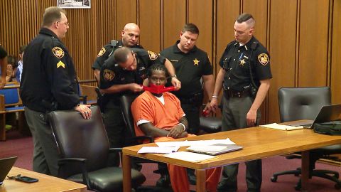 defendant defiant taped ohio courtroom knees