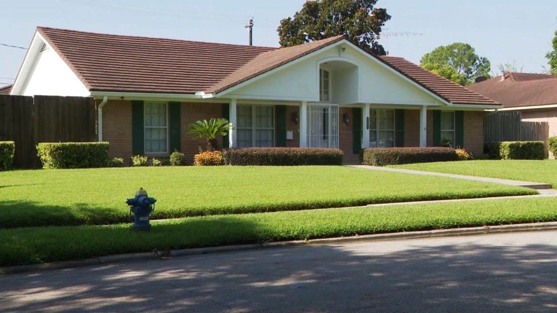 Pappas lived in a three-bedroom, 2,100 square foot ranch house in Houston.