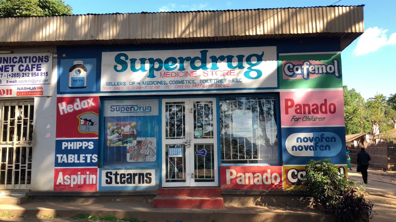 Drug stores near Limbe market sell antibitoics despite this being illegal without a prescription.