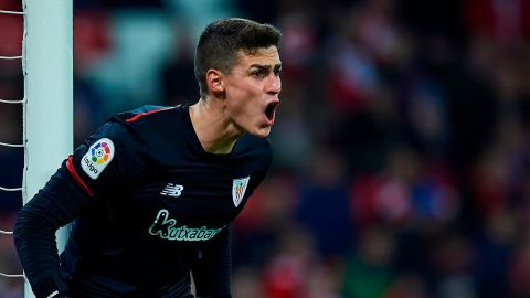 Kepa Arrizabalaga Chelsea Signs Goalkeeper For Record 91m Cnn