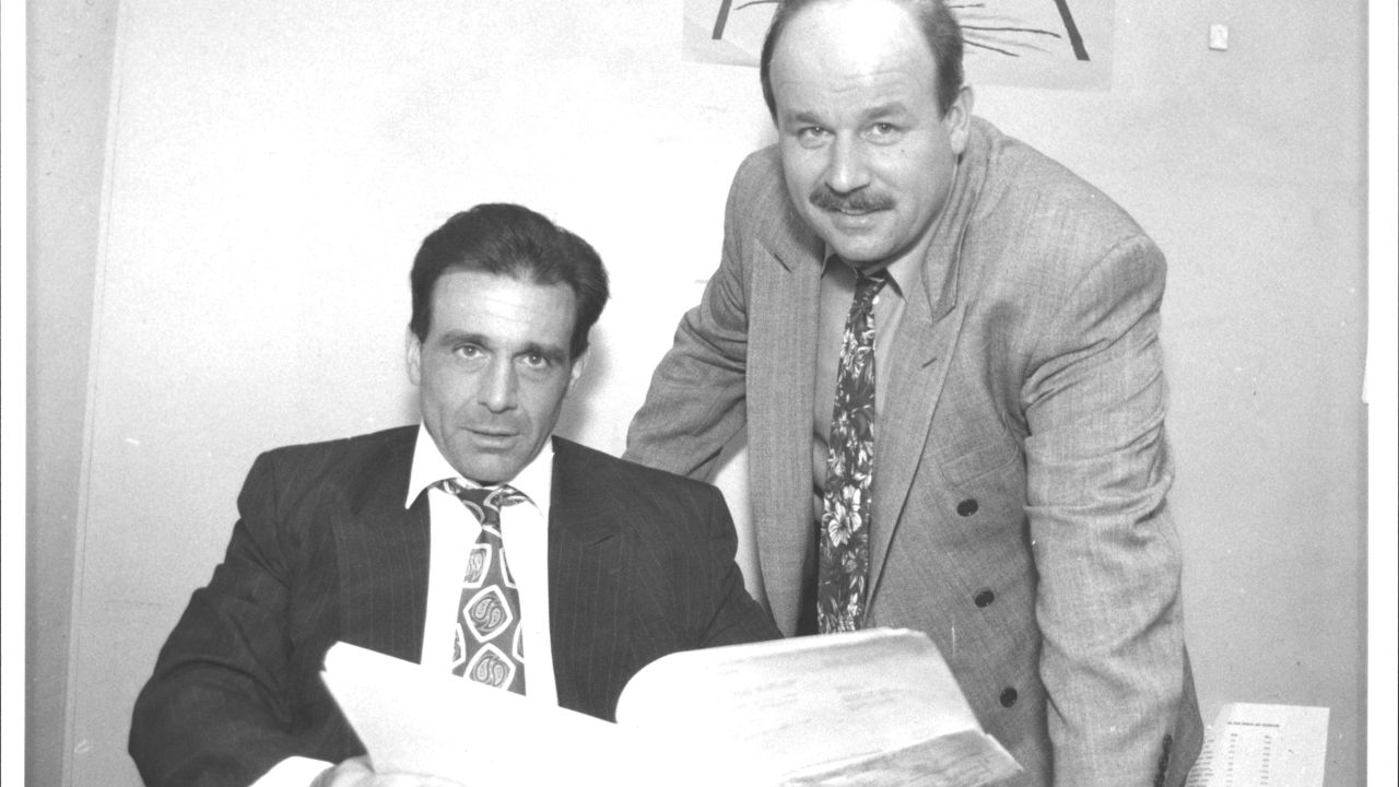 Brooklyn detectives Louis N. Scarcella, left, and Stephen W. Chmil at the Brooklyn D.A. office on April 19, 1994.