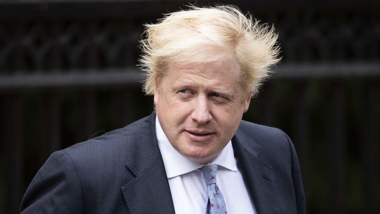 LONDON, ENGLAND - JULY 18: Boris Johnson leaves his grace-and-favour residence in Carlton Gardens near Buckingham Palace on July 18, 2018 in London, England. The Former Foreign Secretary is expected to make his first speech today after resigning from government 9 days ago. (Photo by Dan Kitwood/Getty Images)