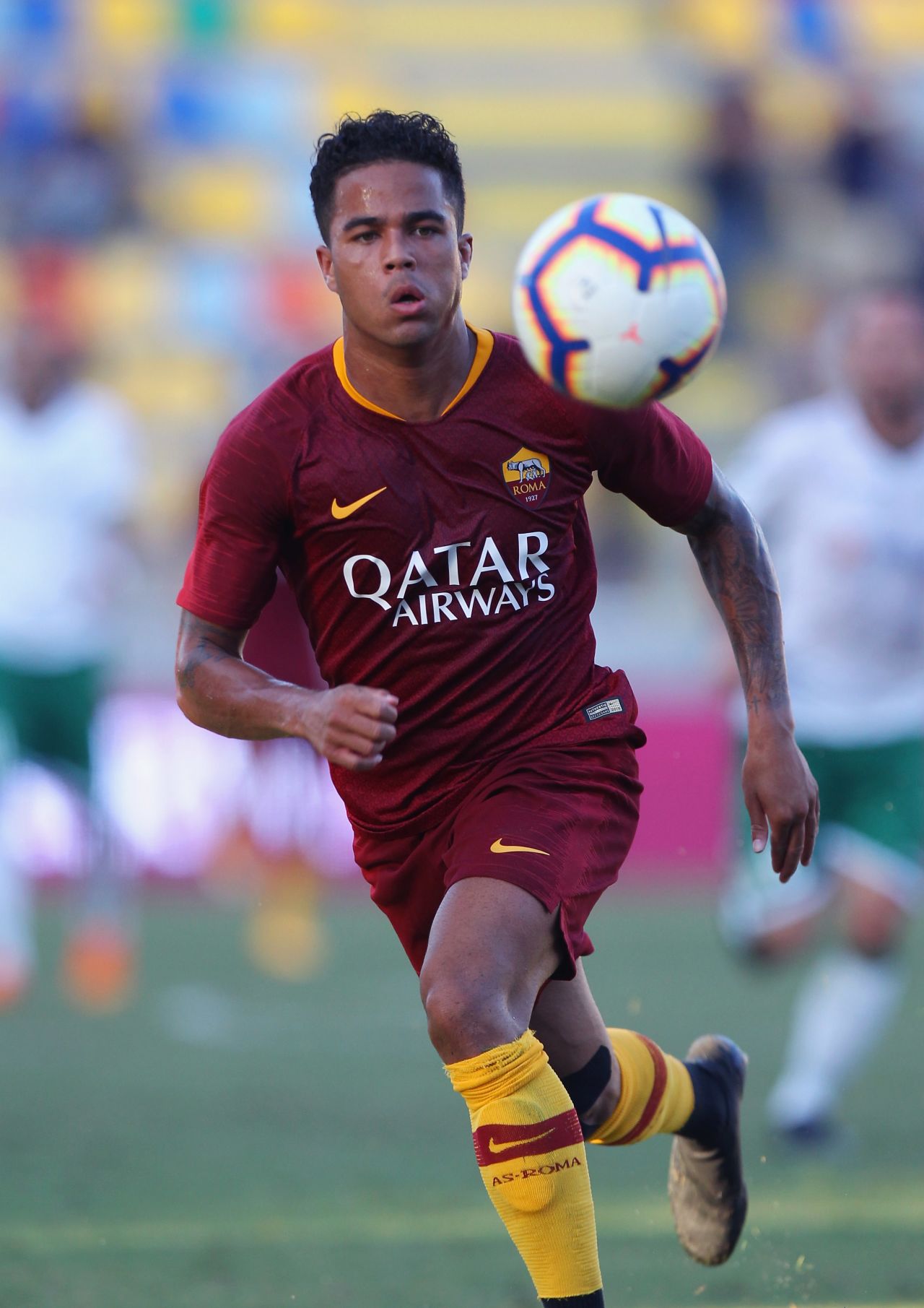 Justin Kluivert signed a long-term deal with AS Roma worth an initial $19.5 million. The 19-year-old Dutch winger left Ajax Amsterdam for a five-year contract lasting until June 30, 2023.