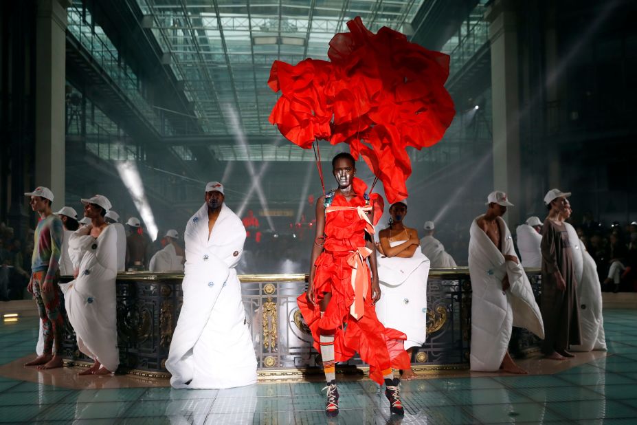 A model presents a creation for Vivienne Westwood during during her Spring-Summer 2017 show. 