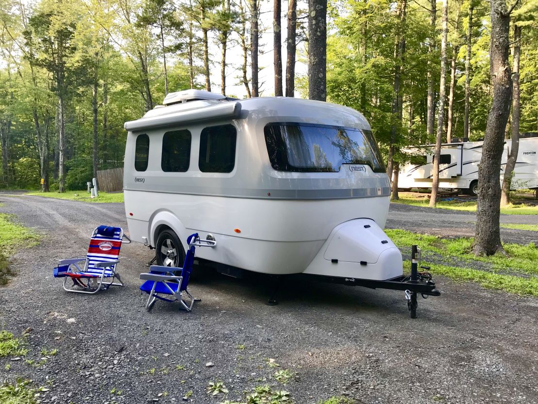 It's the summer of RVs, and Trump joins the bandwagon