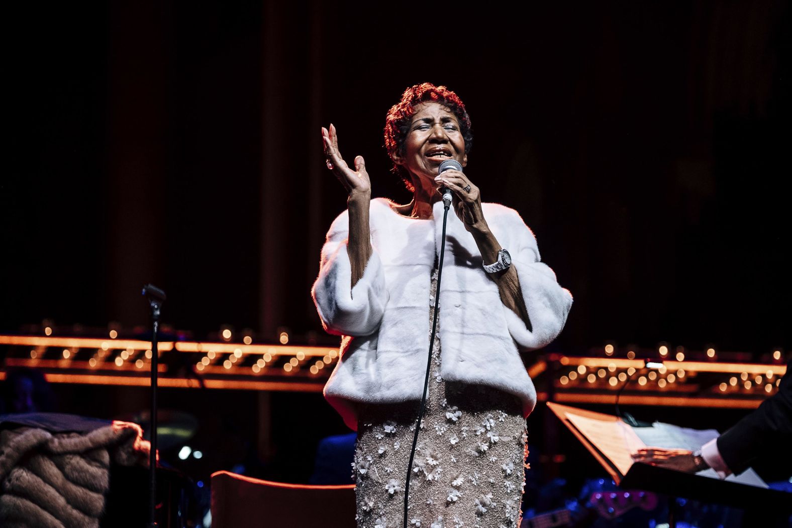 Franklin singing at a benefit for the Elton John AIDS Foundation in New York in 2017. 